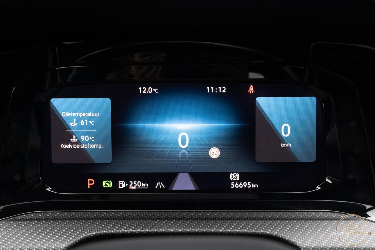 Volkswagen GOLF 1.5 eTSI R-Line Business+ PANO CAMERA ACC CARPLAY