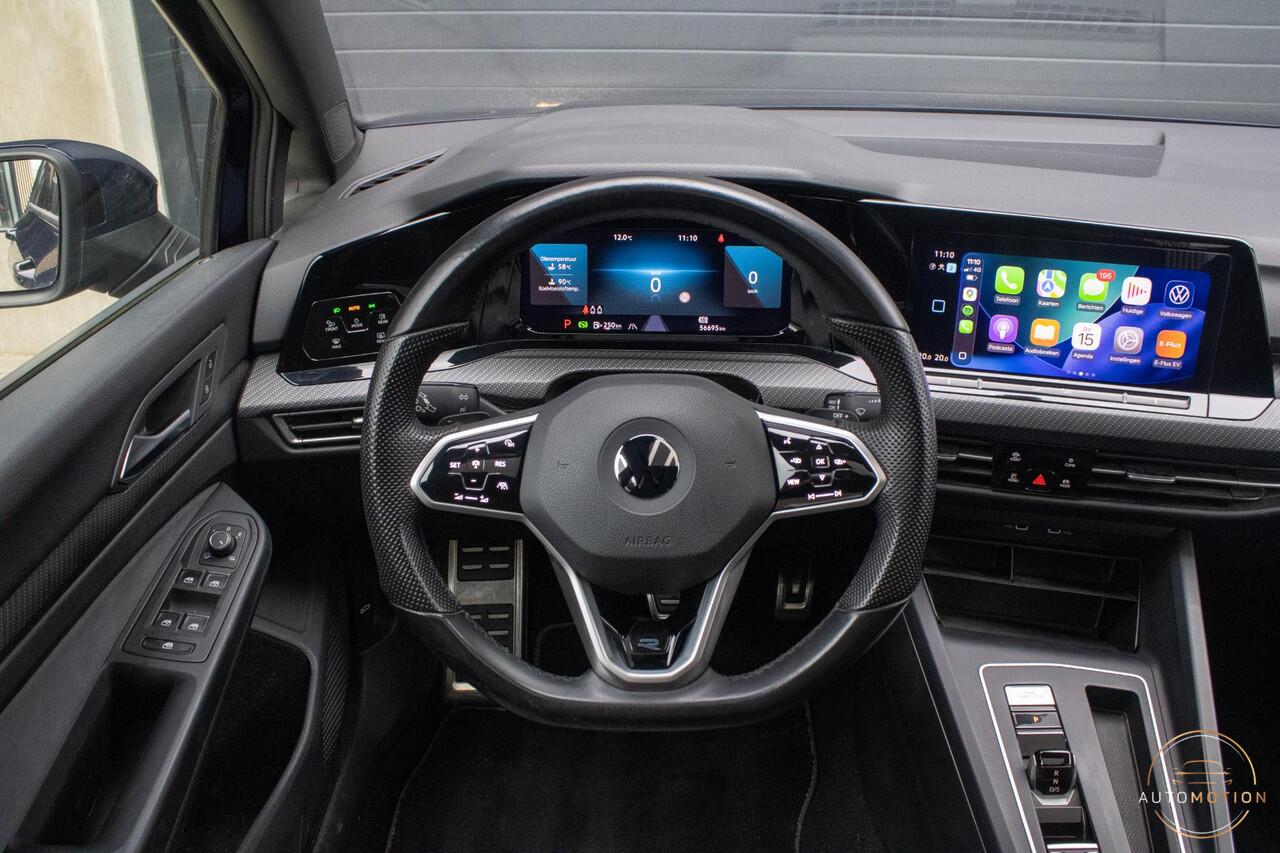 Volkswagen GOLF 1.5 eTSI R-Line Business+ PANO CAMERA ACC CARPLAY