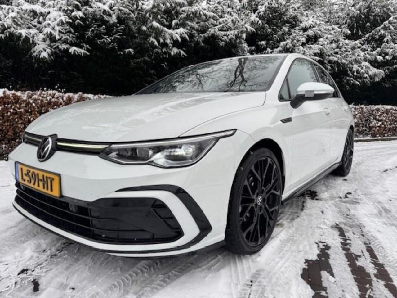 Volkswagen GOLF 1.5eTSI 150PK R-line Business LED/VIRTDASH/NAV/ACARPLAY