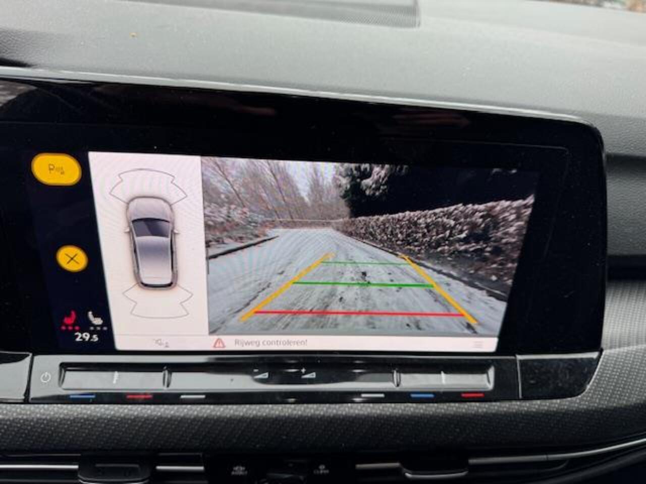 Volkswagen GOLF 1.5eTSI 150PK R-line Business LED/VIRTDASH/NAV/ACARPLAY