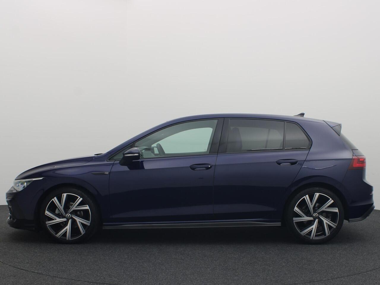 Volkswagen GOLF 1.5 TSI R-Line Business PANORAMADAK / FULL IQ LED / CARPLAY / STOELVERW / STUURVERW / DAB+ / ACC / BLUETOOTH / SFEER