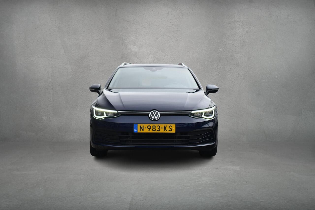Volkswagen GOLF Variant 1.0 TSI Life Business | Apple CarPlay | Stuur- en Stoelverw. | Camera