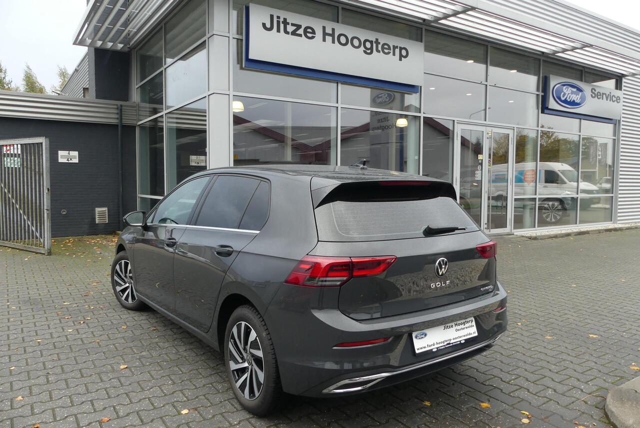Volkswagen GOLF 1.4 eHybrid Style WINTER PACK, MEMORY STOEL, ALCANTARA, ADAPT. CRUISE, CLIMA, NAVI, CAMERA, 55.731KM
