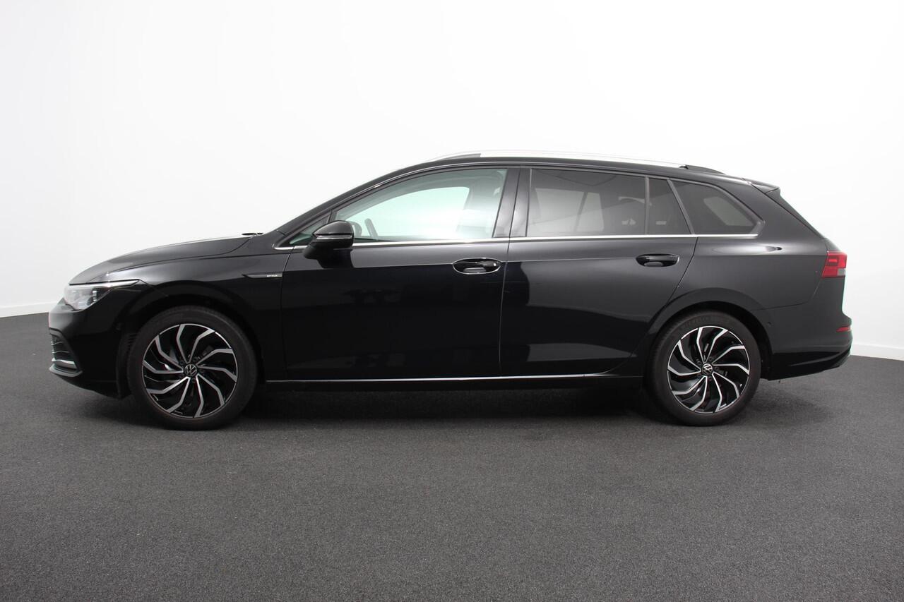 Volkswagen GOLF Variant 1.5 eTSI 150pk DSG Style | Navigatie | Apple Carplay/Android Auto | Lane Assist | Dodehoek Assistent | Head-up Display |Park Assist | Parkeersensoren | Camera | Stuur- en stoelverwarming | Keyless Entry/Start | LED-verlichting voor