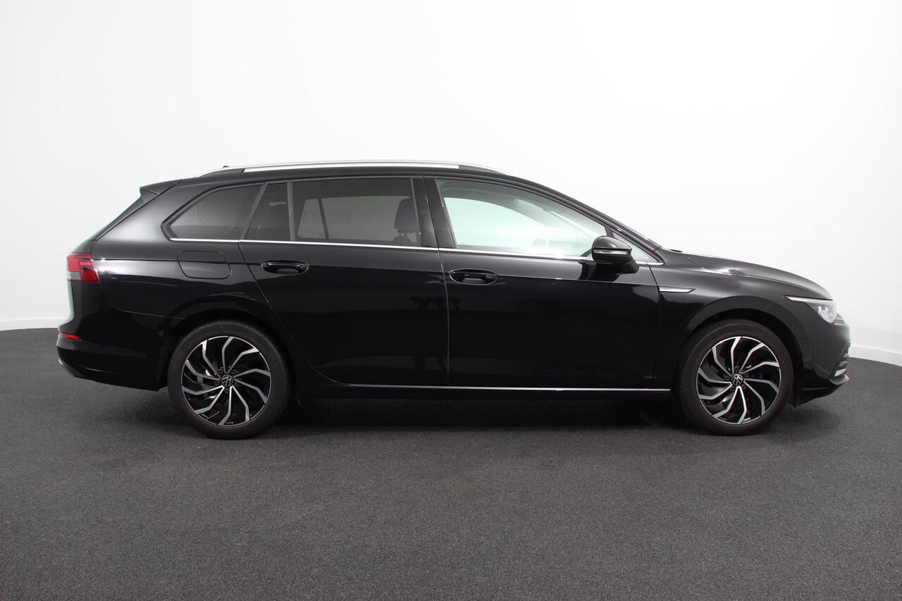 Volkswagen GOLF Variant 1.5 eTSI 150pk DSG Style | Navigatie | Apple Carplay/Android Auto | Lane Assist | Dodehoek Assistent | Head-up Display |Park Assist | Parkeersensoren | Camera | Stuur- en stoelverwarming | Keyless Entry/Start | LED-verlichting voor