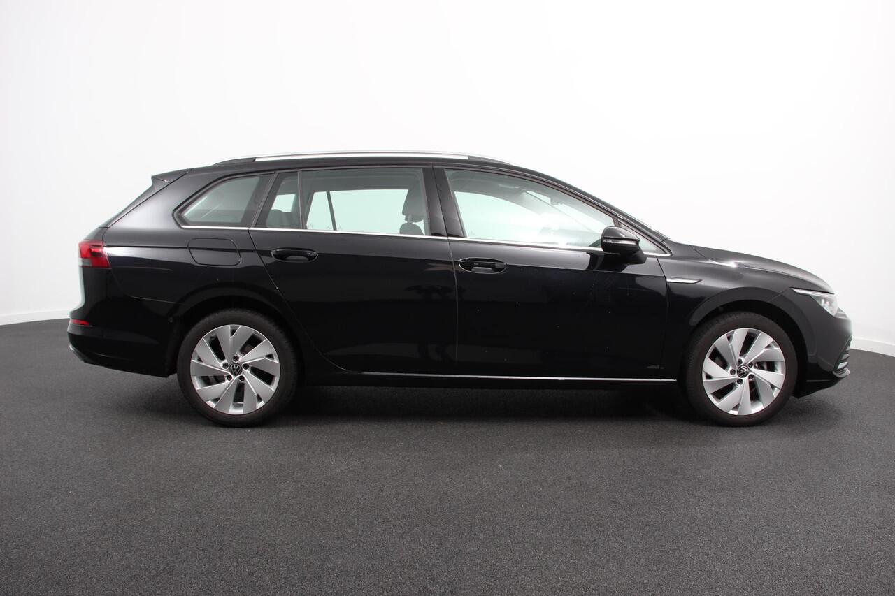 Volkswagen GOLF Variant 1.5 eTSI 150pk DSG Style | Navigatie | Apple Carplay/Android Auto | Adaptive Cruise Control | Parkeersensoren | Camera | Stoel-en stuurverwarming | Blind Spot Assist | Ledverlichting voor