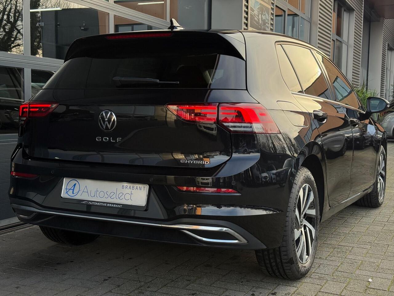 Volkswagen GOLF 1.4 eHybrid Style Navi CarPlay LED