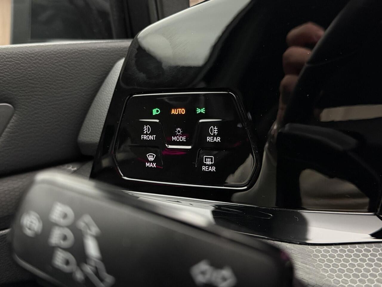 Volkswagen GOLF 1.4 eHybrid GTE Panorama Virtual IQ Camera Stuurwielverwarming