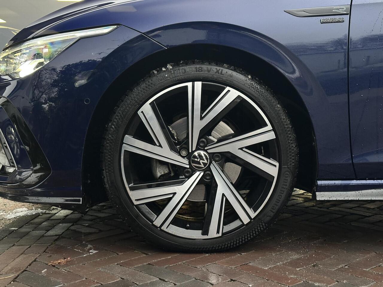 Volkswagen GOLF Variant 1.5 eTSI R-Line Panoramadak, Keyless entry, Camera, LED pakket