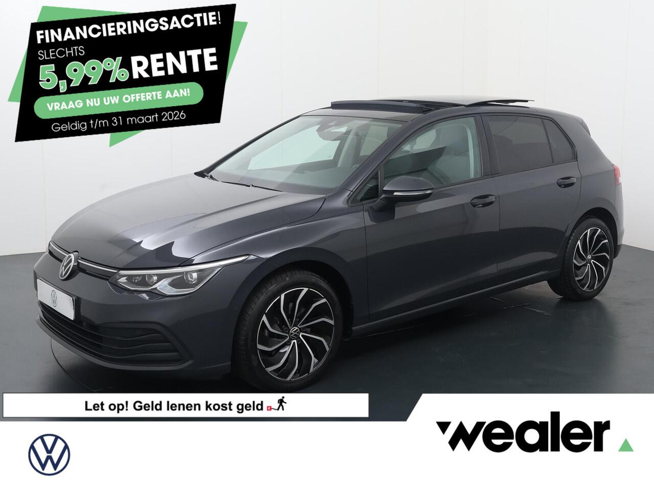 Volkswagen GOLF 1.5 TSI Life Business | 130 PK | Panoramadak | Achteruitrijcamera | Adaptive cruise control | IQ.Light LED koplamp |