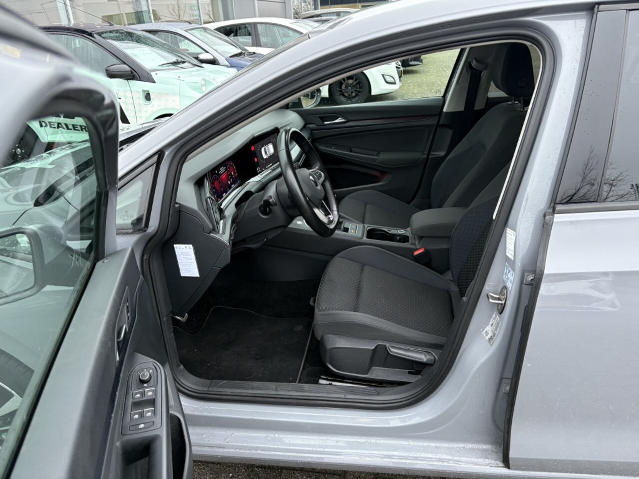 Volkswagen GOLF 1.0 TSI Life Business | Climate control | Stuurwiel & Stoel verw