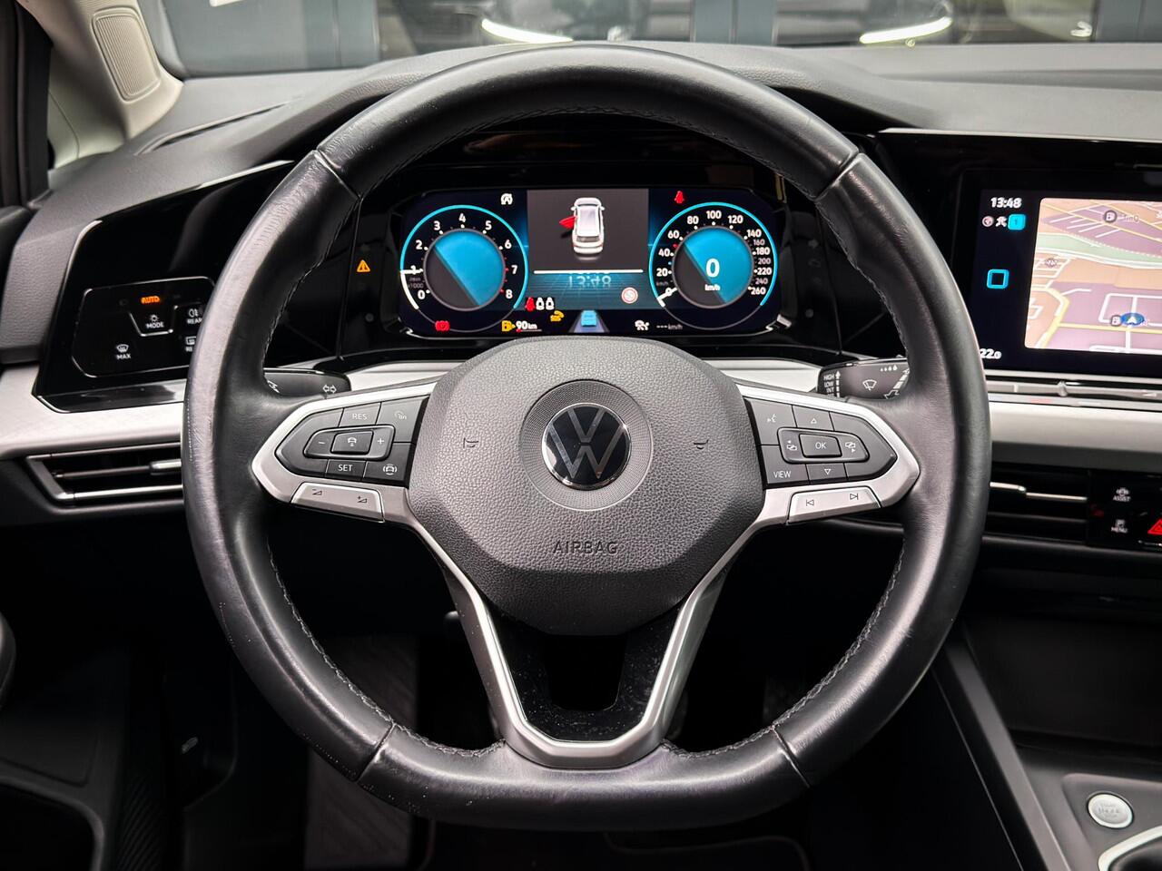 Volkswagen GOLF Variant 1.0 TSI Life