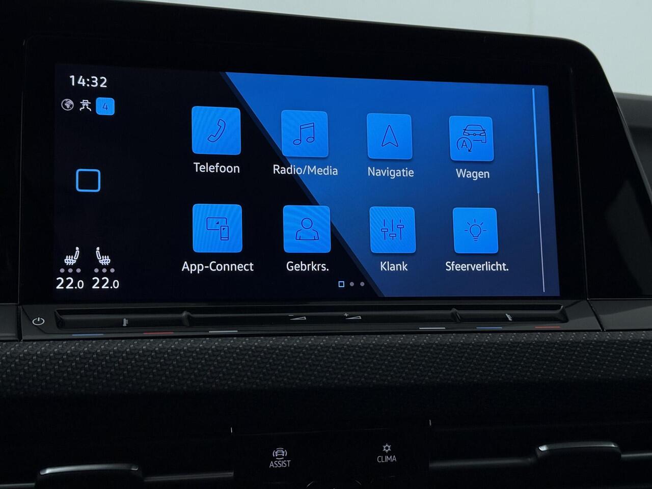 Volkswagen GOLF 1.5 eTSI R-Line Business | 150 PK | Automaat | Panoramadak | Stoelverwarming | Climate control |