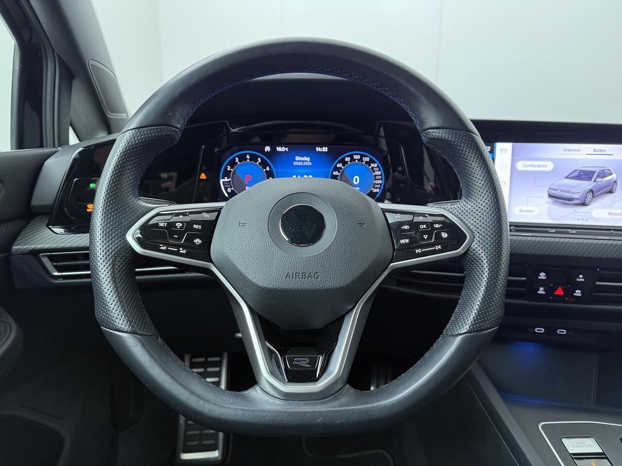 Volkswagen GOLF 1.5 eTSI R-Line Business | 150 PK | Automaat | Panoramadak | Stoelverwarming | Climate control |