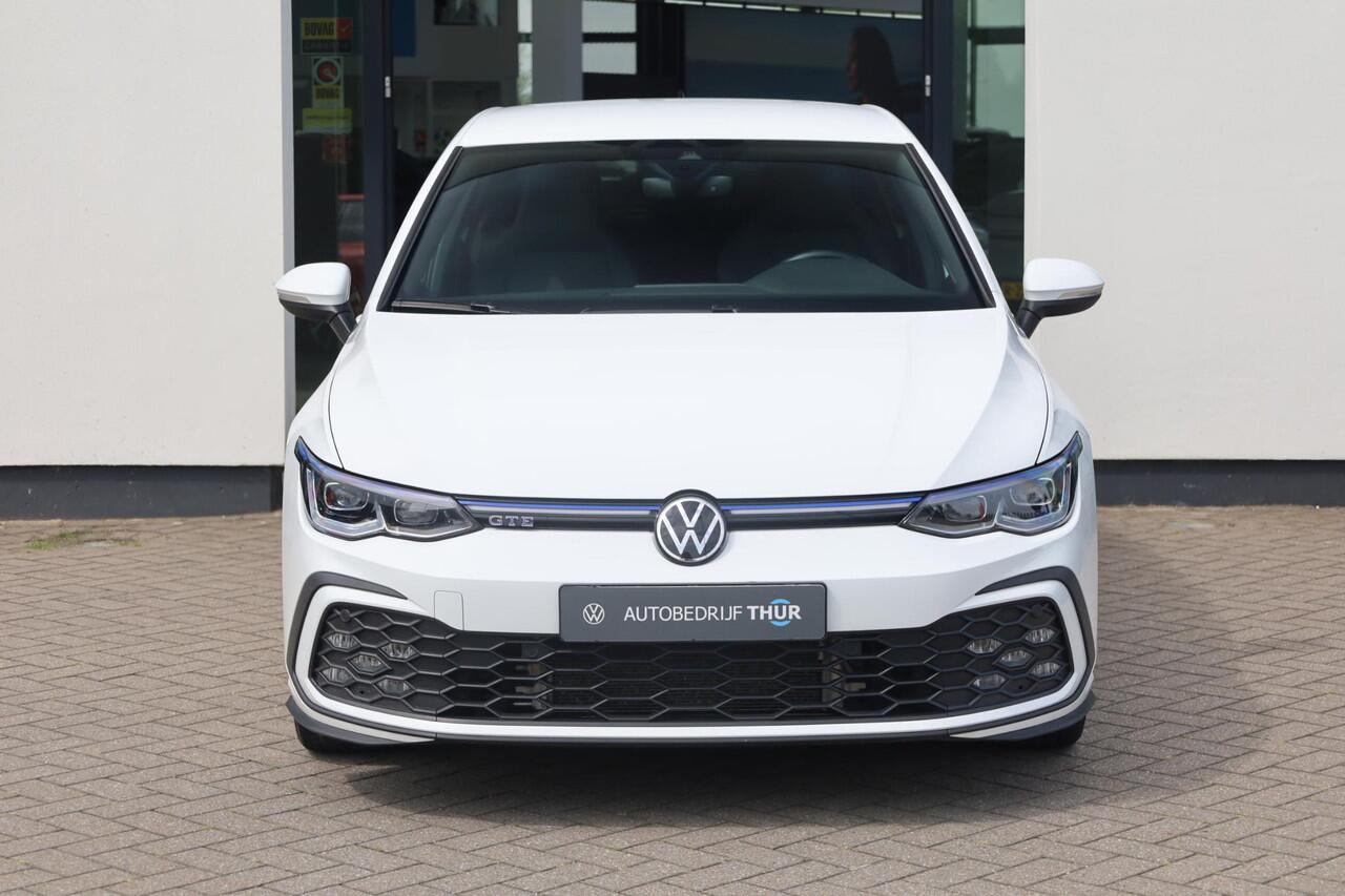 Volkswagen GOLF 1.4 eHybrid GTE 245PK / 180kW LED Matrix IQ.Lights, achteruitrijcamera, 3-zone climatronic, draadloos telefoon laden, voorstoelen + stuurwiel verwarmbaar, Apple Carplay & Android Auto, instelbare rijprofielen (Driving Profiles), full map navigatie, adapti
