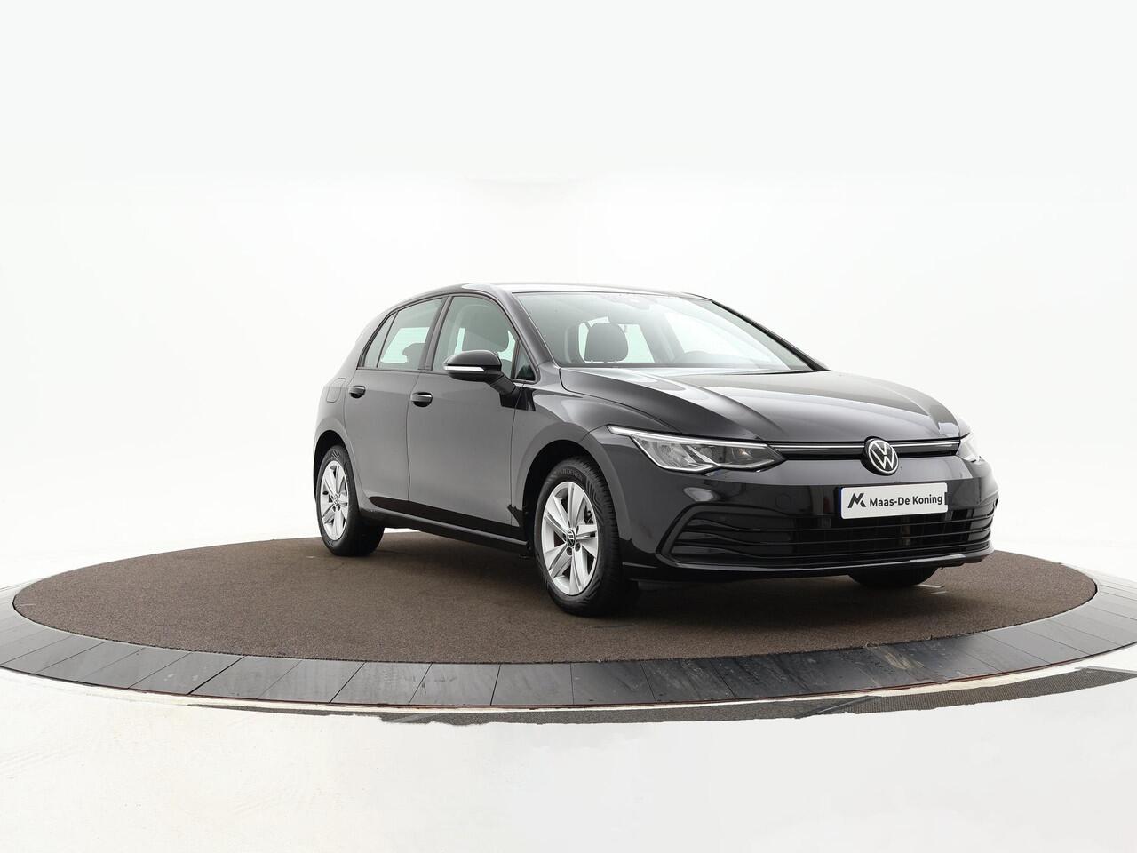 Volkswagen GOLF 1.0 TSI 110pk Life · Apple/Android Car Play · P-Sensoren · Draadloos Opladen · DAB · 16'' Inch ·
