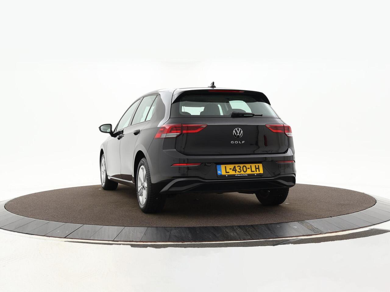Volkswagen GOLF 1.0 TSI 110pk Life · Apple/Android Car Play · P-Sensoren · Draadloos Opladen · DAB · 16'' Inch ·