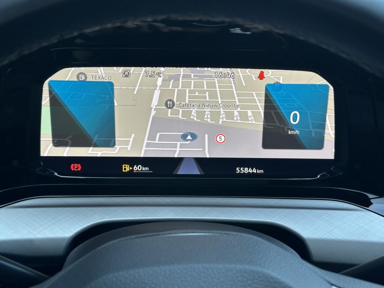 Volkswagen GOLF 1.5 TSI Life Business