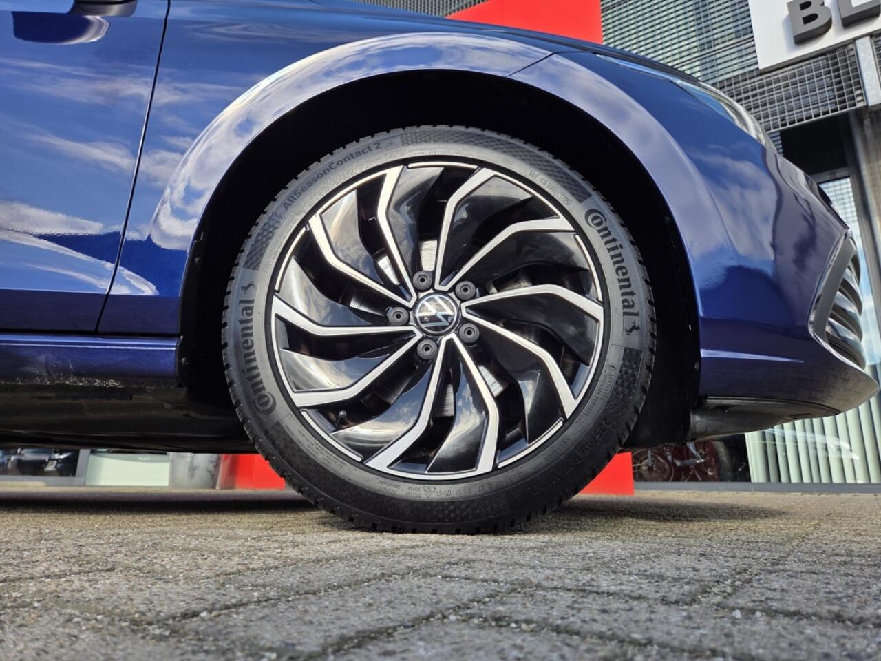 Volkswagen GOLF 110pk TSI Life | Virtual Cockpit | Afn. Trekhaak