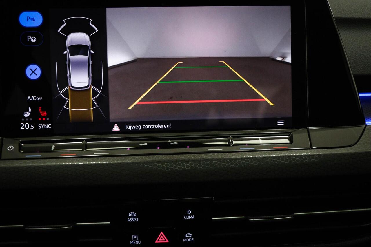 Volkswagen GOLF 2.0 TSI GTI Clubsport | PANORAMADAK | IQ LIGHT | HEAD UP | 19" | PERFORMANCE / EXECUTIVE- PACK