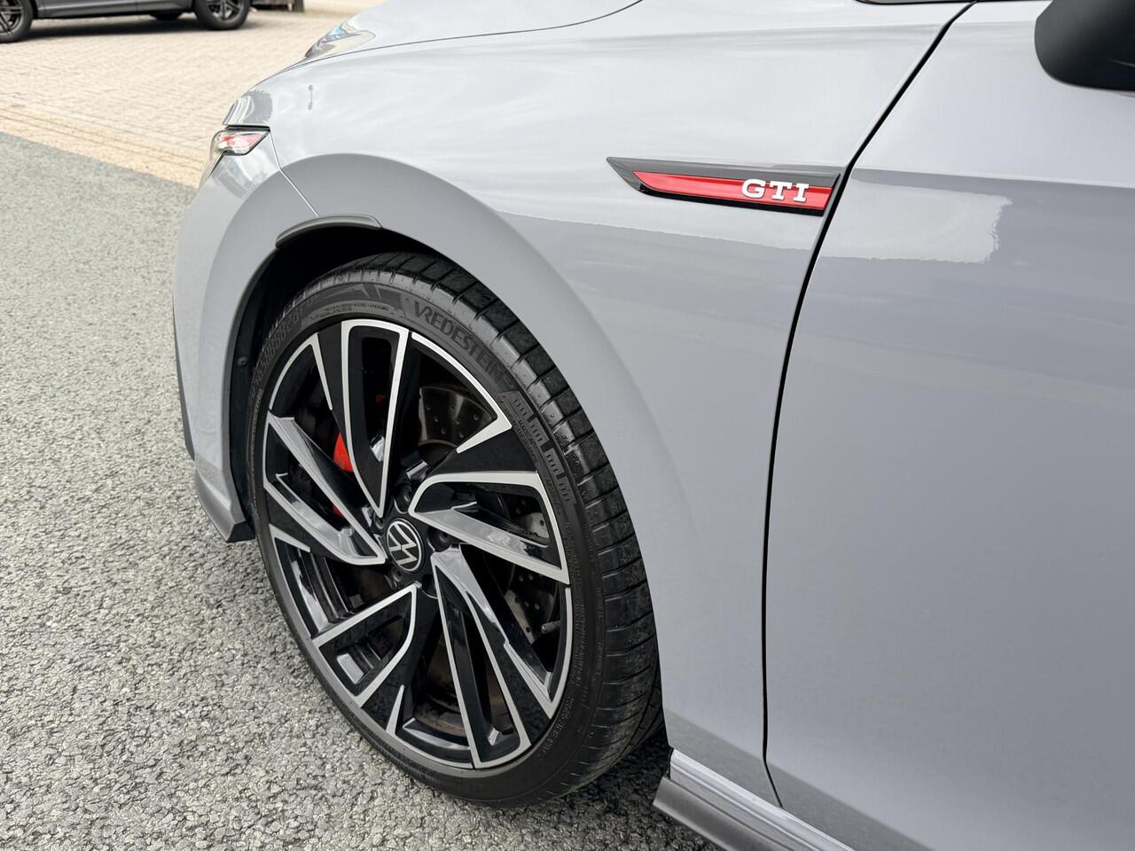 Volkswagen GOLF 2.0 TSI GTI 245PK DSGoACCoHarmanKardon