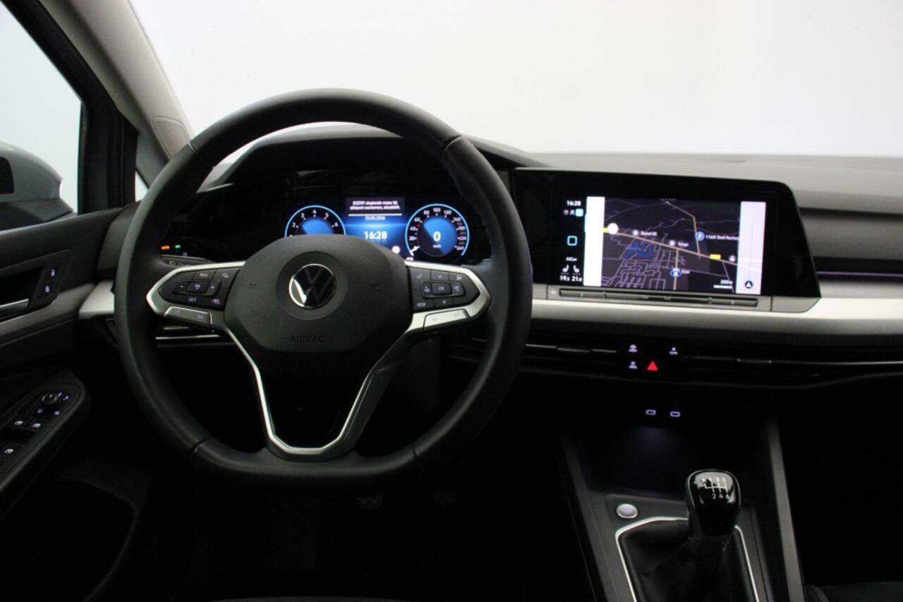 Volkswagen GOLF Variant 1.5 TSI Life Business - Digitaal Cockpit, Carplay, Stoelverw. Afn. Trekhaak