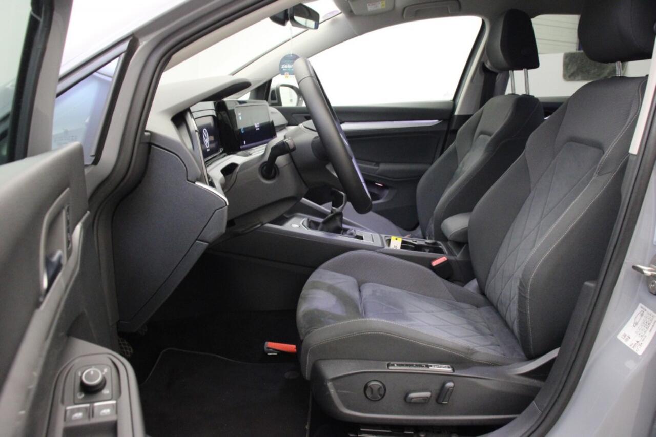 Volkswagen GOLF Variant 1.5 TSI Life Business - Digitaal Cockpit, Carplay, Stoelverw. Afn. Trekhaak