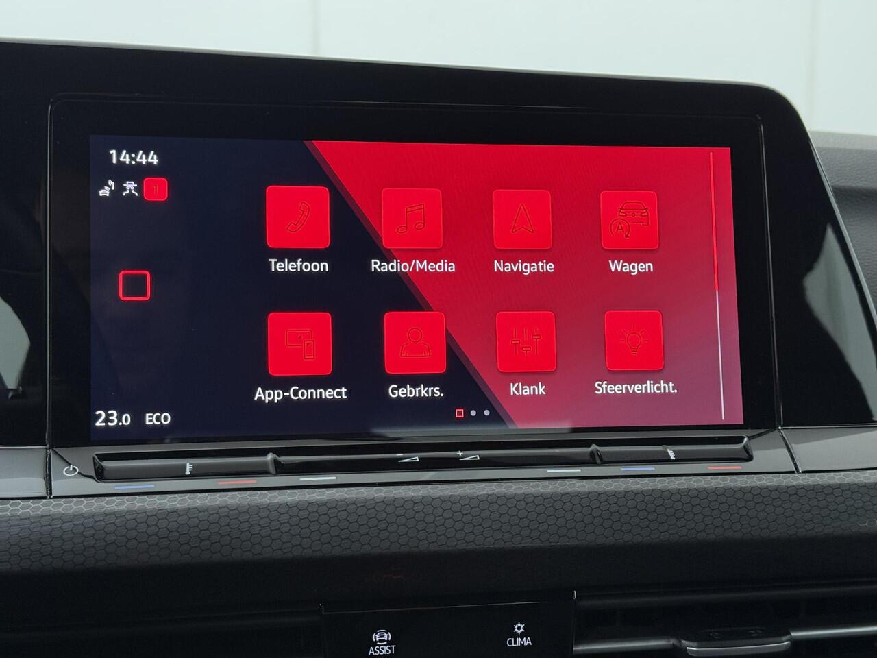 Volkswagen GOLF 1.4 eHybrid GTE | 245 PK | SoH 89% | Climate control | Adaptive cruise control | 18" LM velgen |