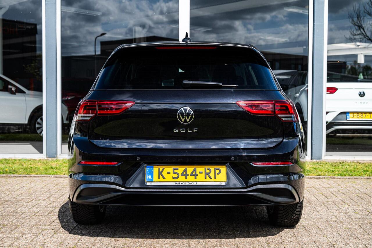 Volkswagen GOLF 1.0 TSi 110 pk Life | Parkeersensoren | Virtual Cockpit | Lichtmetaal