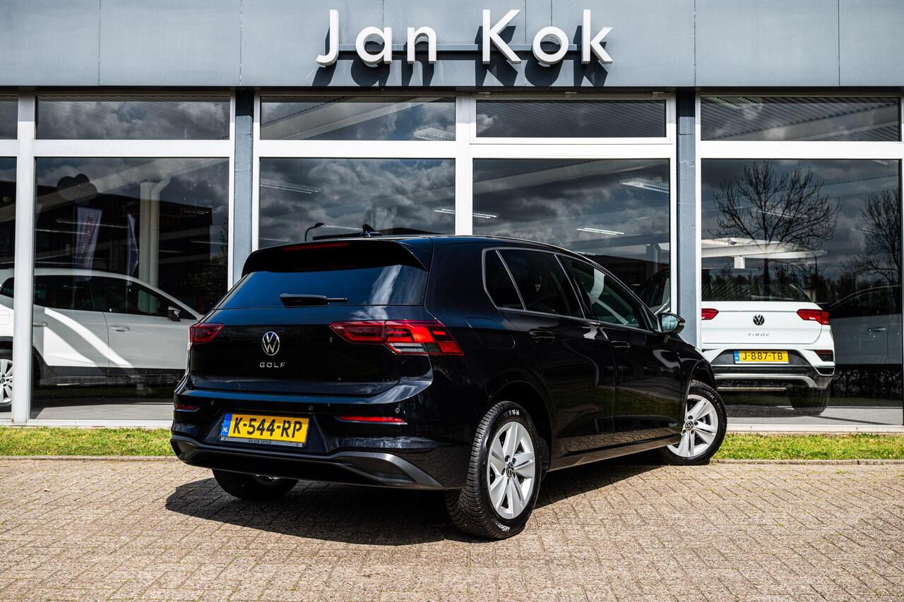 Volkswagen GOLF 1.0 TSi 110 pk Life | Parkeersensoren | Virtual Cockpit | Lichtmetaal
