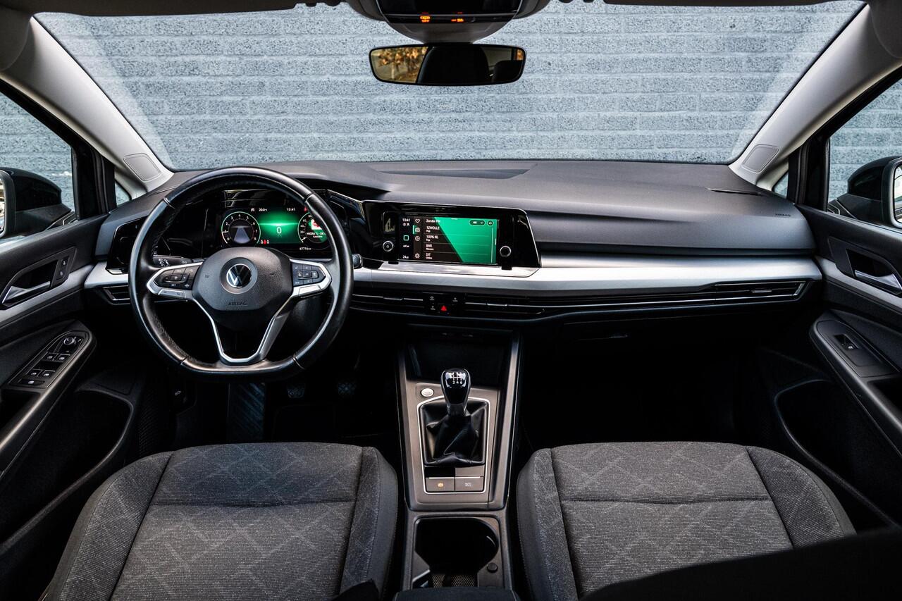 Volkswagen GOLF 1.0 TSi 110 pk Life | Parkeersensoren | Virtual Cockpit | Lichtmetaal