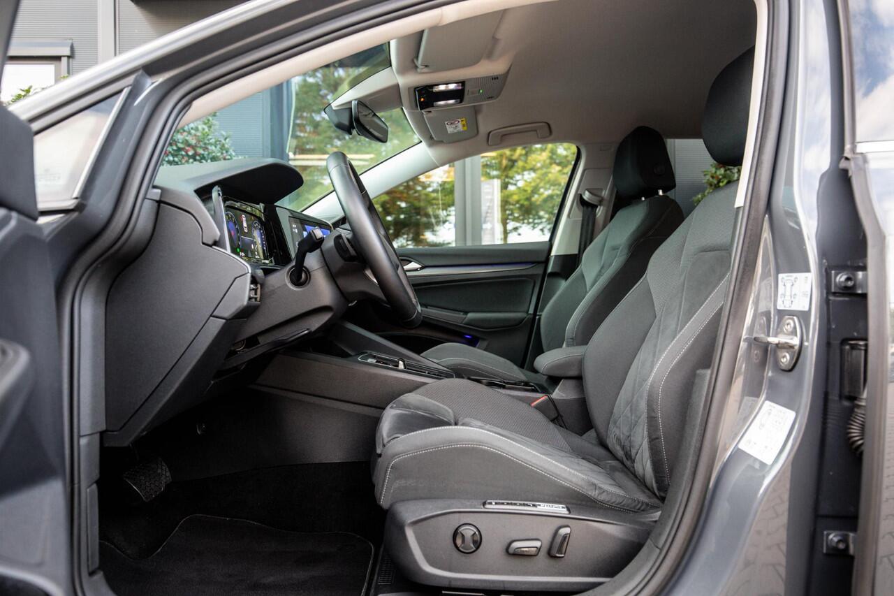 Volkswagen GOLF 1.5 eTSI Style