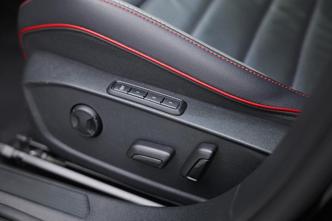 Volkswagen GOLF 2.0 TSI GTI |45|PPF|Pano|Akra|Memory|Dodehoek|