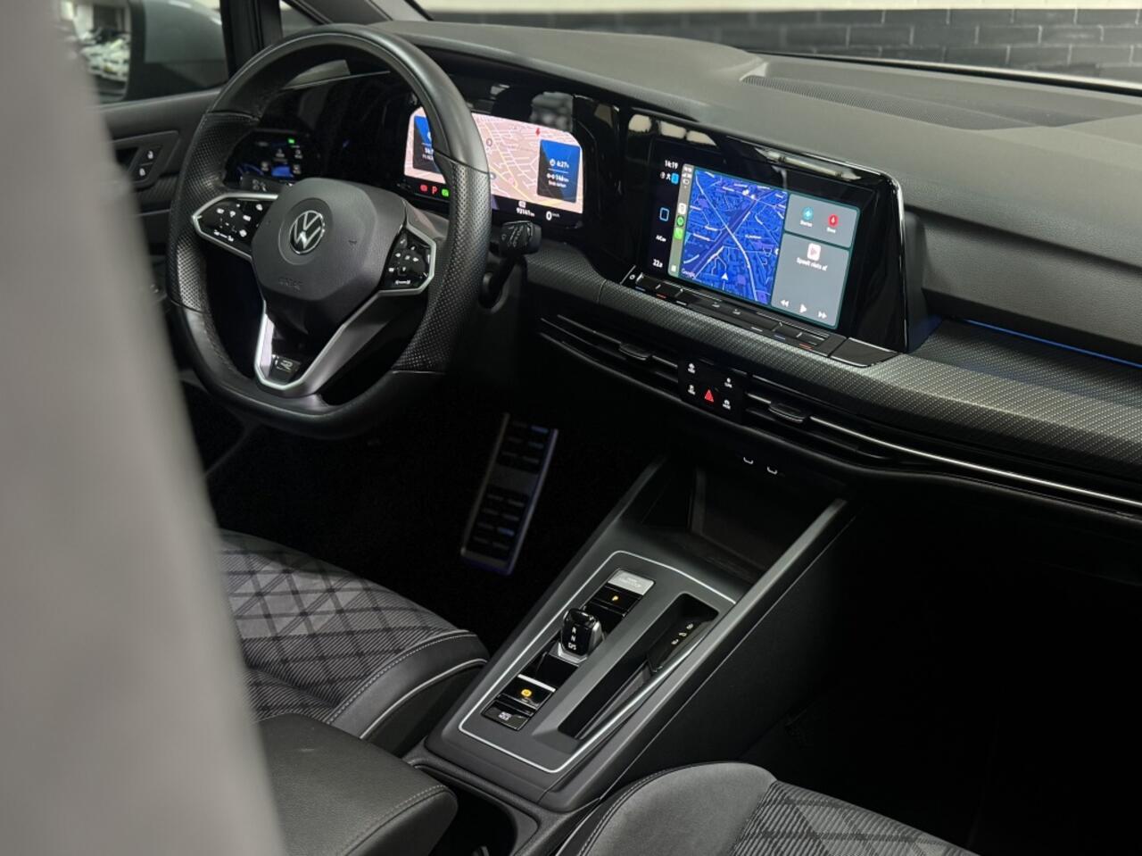 Volkswagen GOLF 1.5 eTSI R-Line Auto Pano Pdc Camera Navi