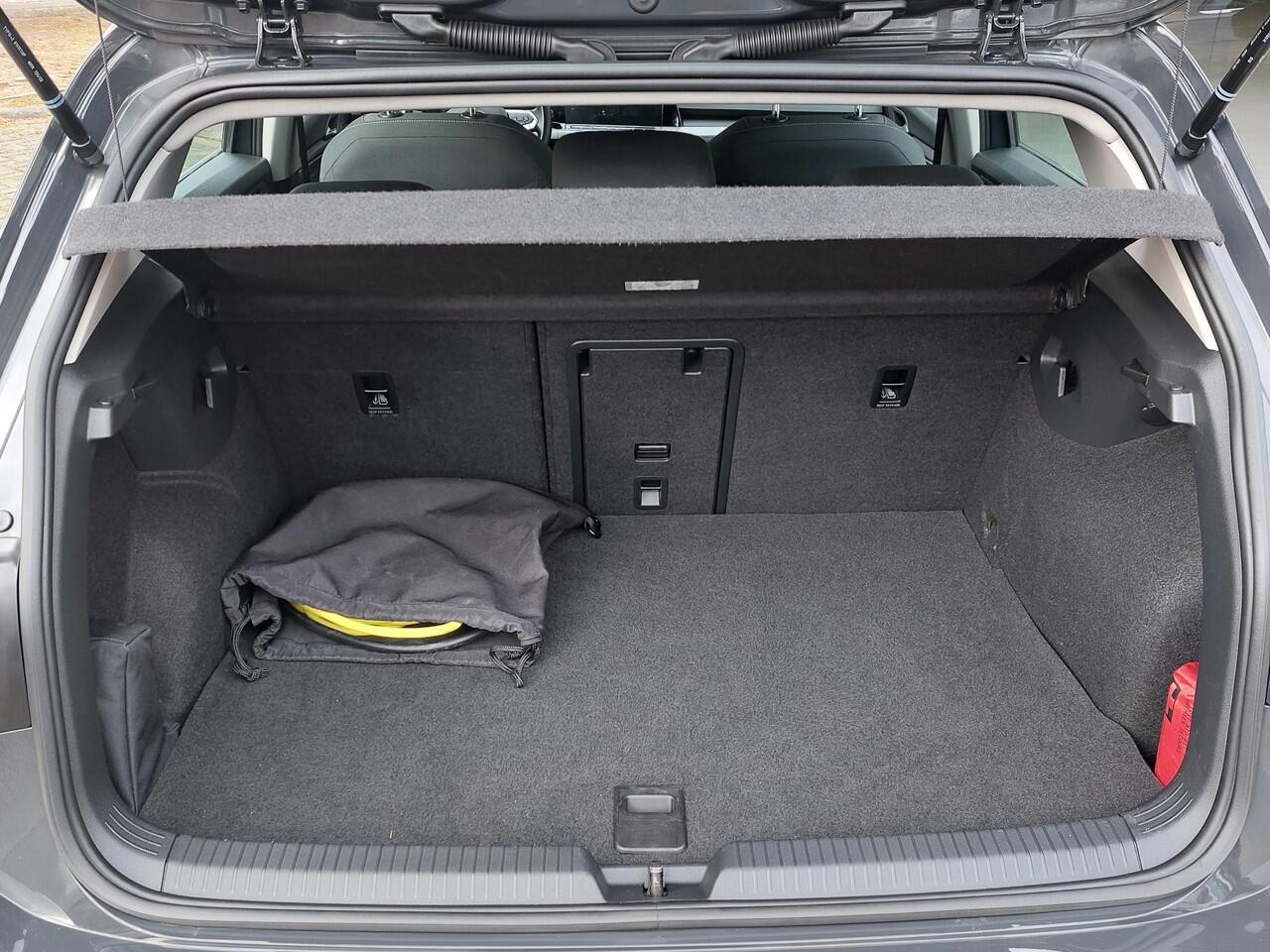 Volkswagen GOLF 1.4 eHybrid Style