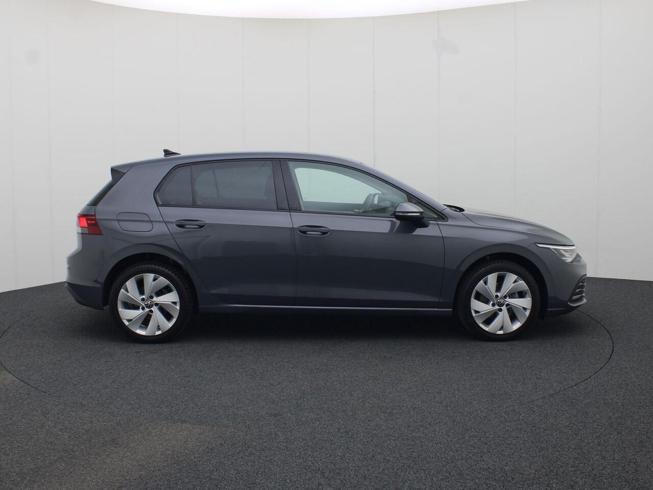 Volkswagen GOLF 1.0TSI/110PK Life · Navigatie · Camera + Parkeersensoren · Apple/Android Carplay
