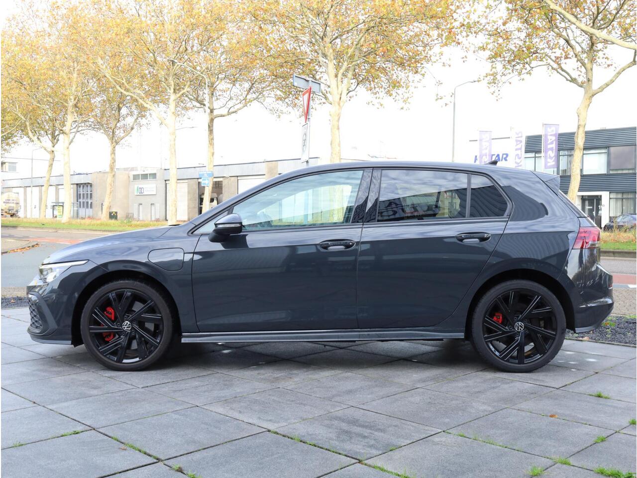 Volkswagen GOLF GTE 1.4 eHybrid 245PK | Achteruitrijcamera | Stoel&Stuurverwarming | Carplay/Android | 18"Inch |