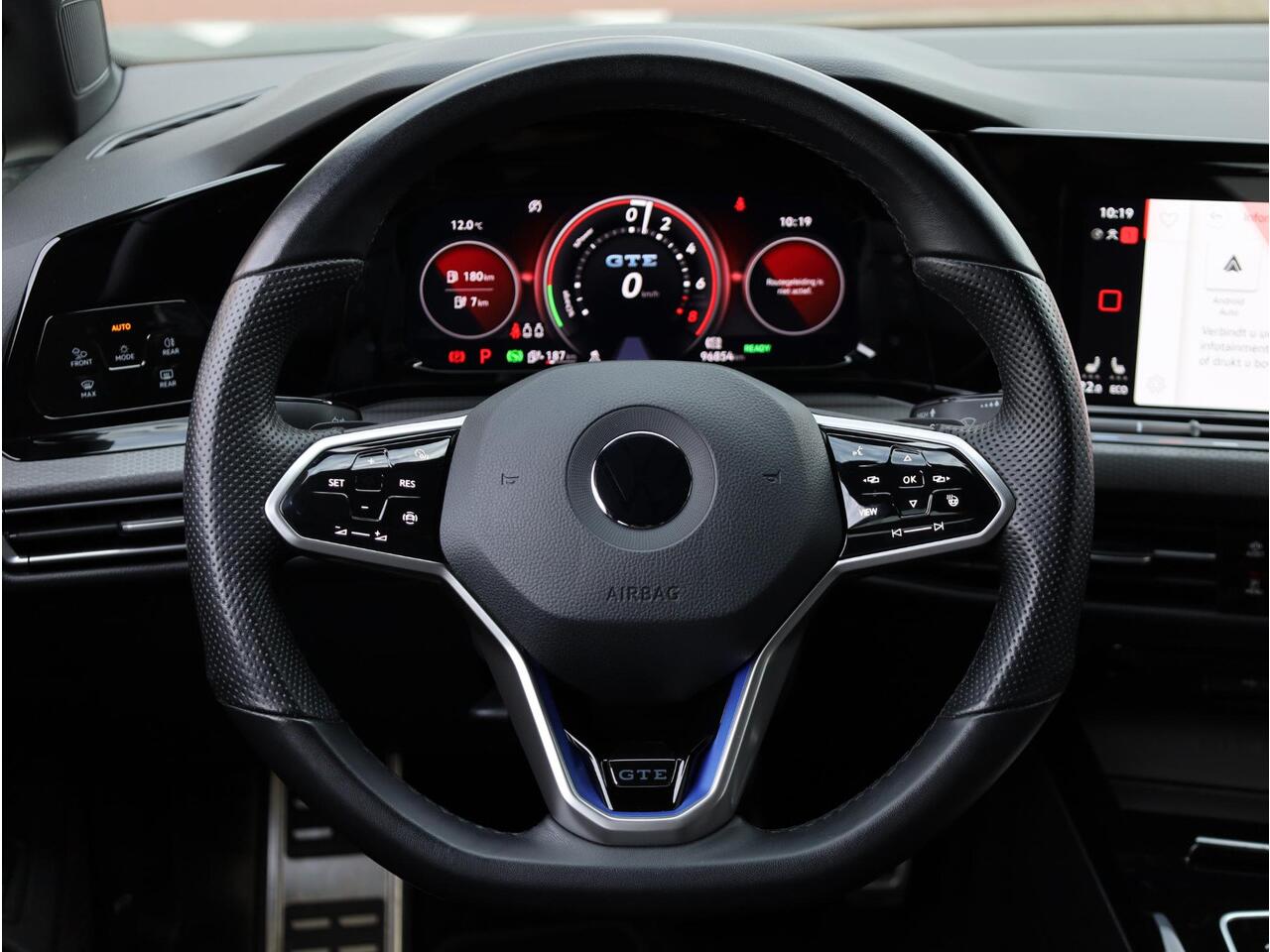 Volkswagen GOLF GTE 1.4 eHybrid 245PK | Achteruitrijcamera | Stoel&Stuurverwarming | Carplay/Android | 18"Inch |