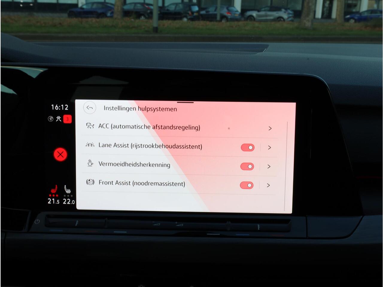 Volkswagen GOLF 1.4 eHybrid PHEV 204PK | Keyless | Camera | Memory | Massage | Adaptive Cruise | Getint Glas |