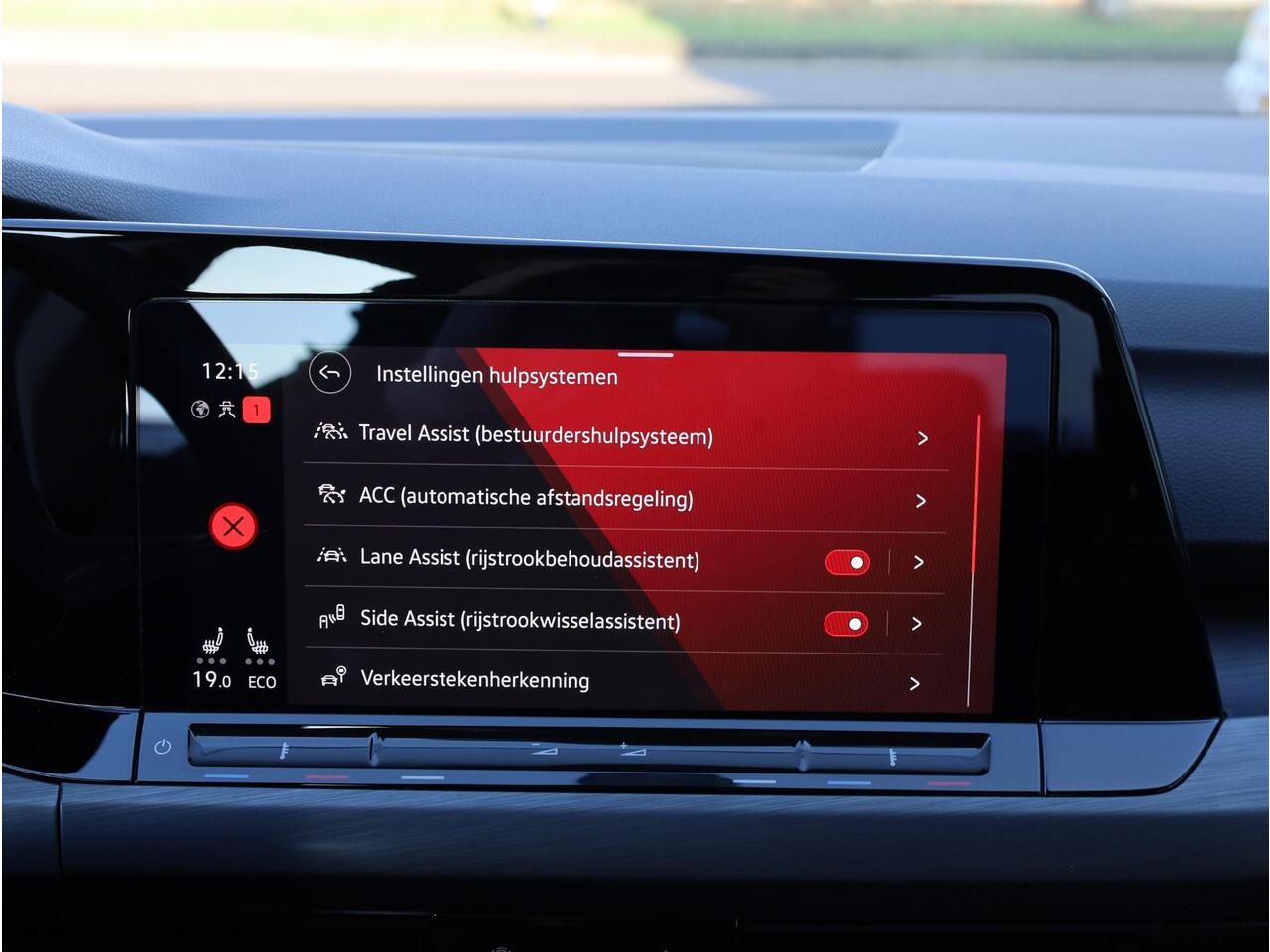 Volkswagen GOLF 1.4 eHybrid PHEV 204PK | Head-up | Camera | Memory | Adaptive Cruise | Stoel&Stuurverwarming | Massage |