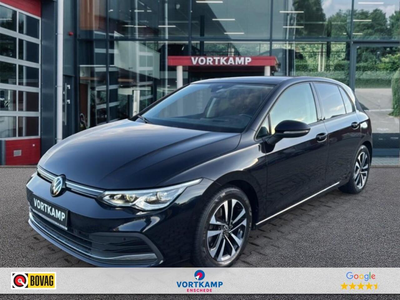 Volkswagen GOLF 2.0 TDI LIFE ACTIVE PANO-DAK/TREKHAAK/CAMERA/NAVI/CARPLAY/ACC/STOELVERW