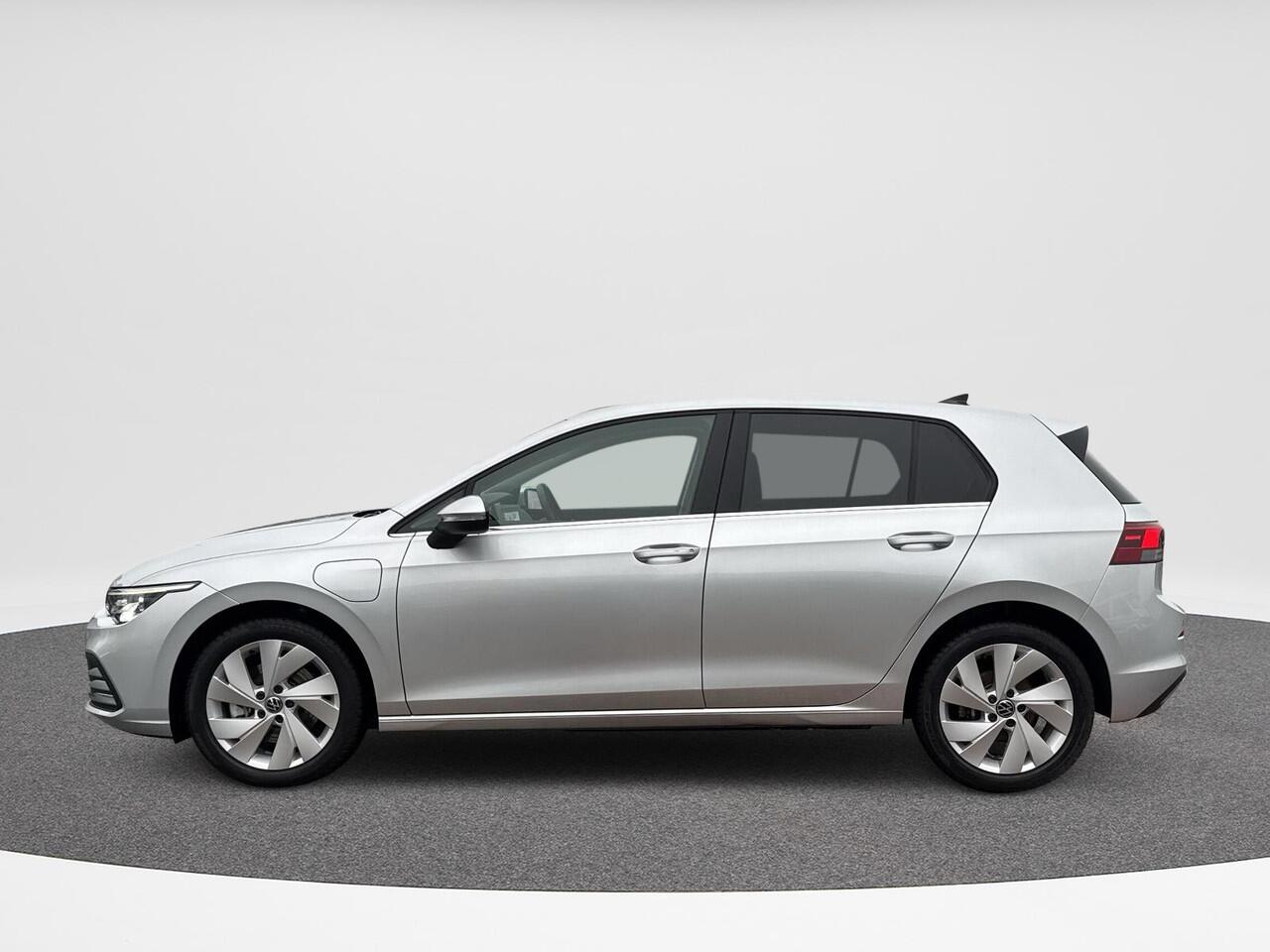 Volkswagen GOLF 1.4 eHybrid Style | PHEV | 204 pk | A-Camera | SOH 100% |