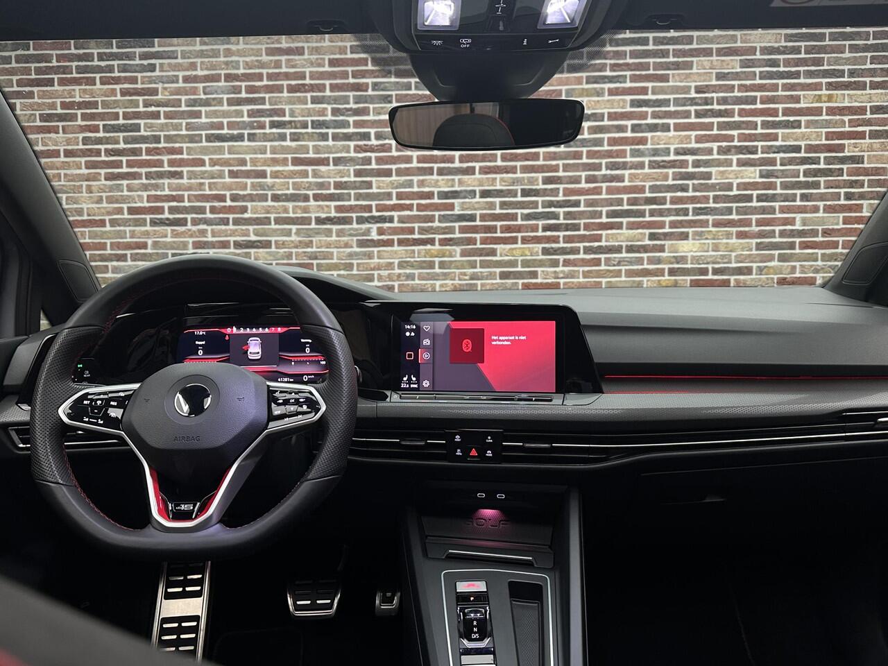 Volkswagen GOLF 2.0 TSI GTI 45 Jahre Akrapovic Panorama Camera IQ