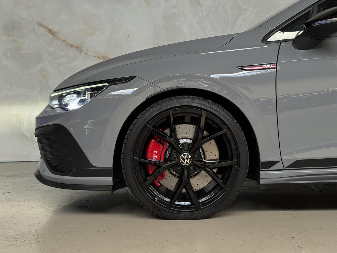 Volkswagen GOLF 2.0 TSI GTI Clubsport Leder / Pano / Cam