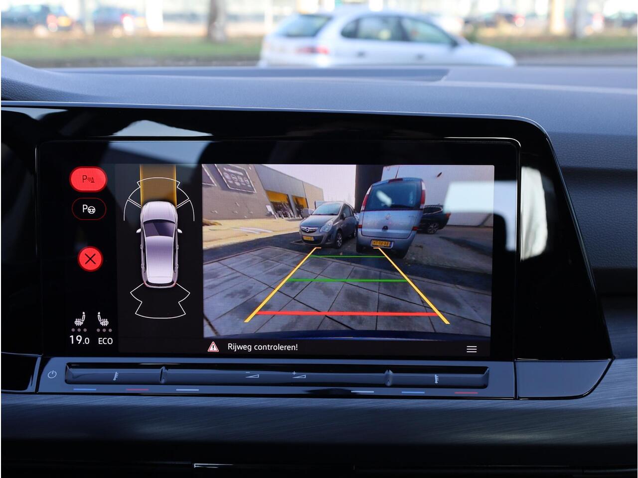 Volkswagen GOLF 1.4 eHybrid PHEV 204PK | Head-up | Camera | Memory | Adaptive Cruise | Stoel&Stuurverwarming | Massage |