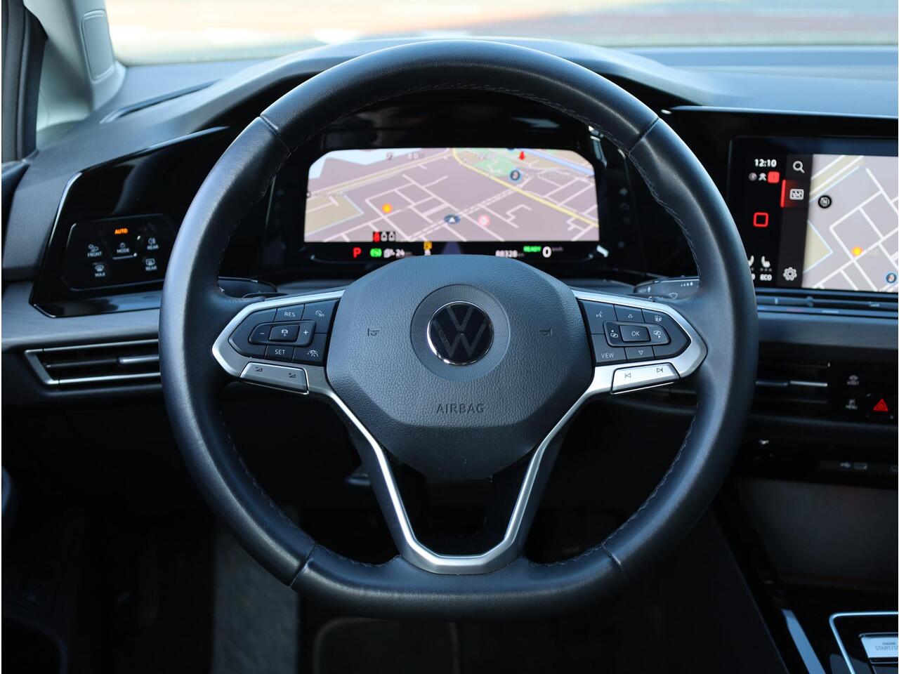 Volkswagen GOLF 1.4 eHybrid PHEV 204PK | Head-up | Camera | Memory | Adaptive Cruise | Stoel&Stuurverwarming | Massage |