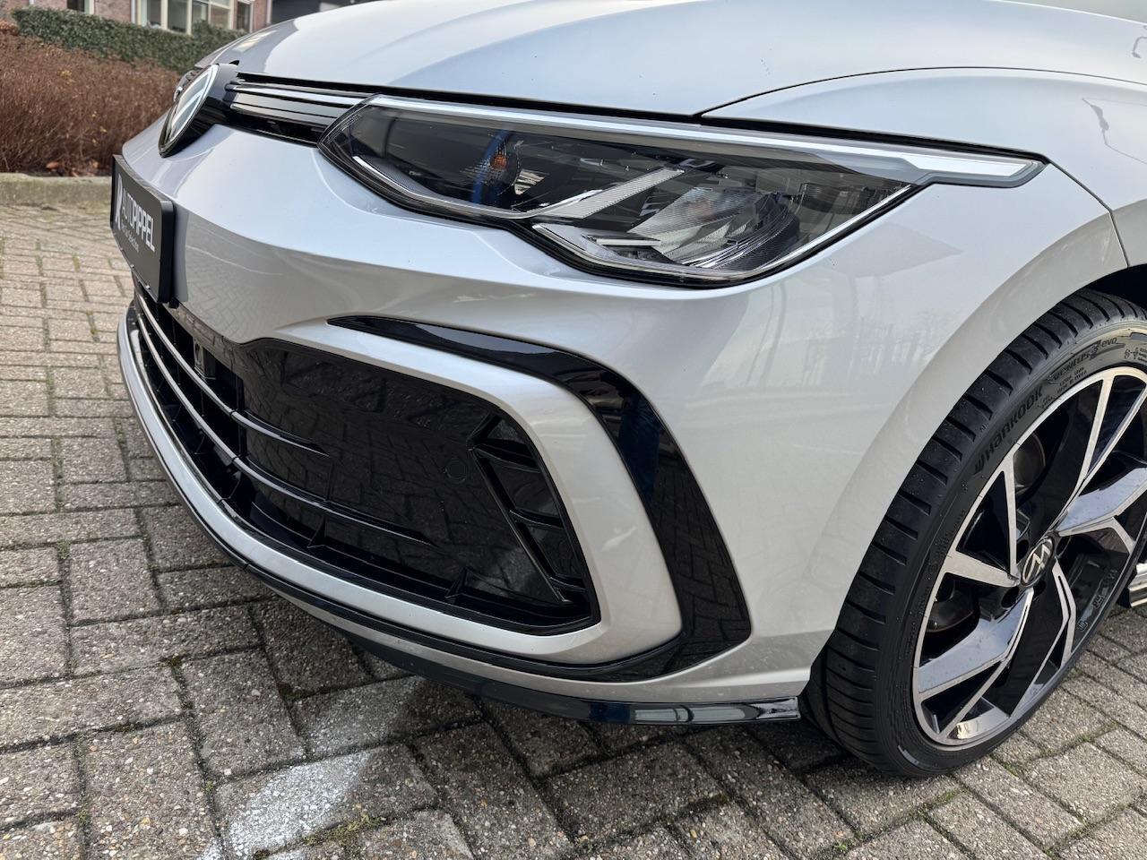 Volkswagen GOLF 1.5 eTSI R-Line 150pk | DSG | 17"LMV | ACC | LED | Camera | 1e Eig. | Mooi!