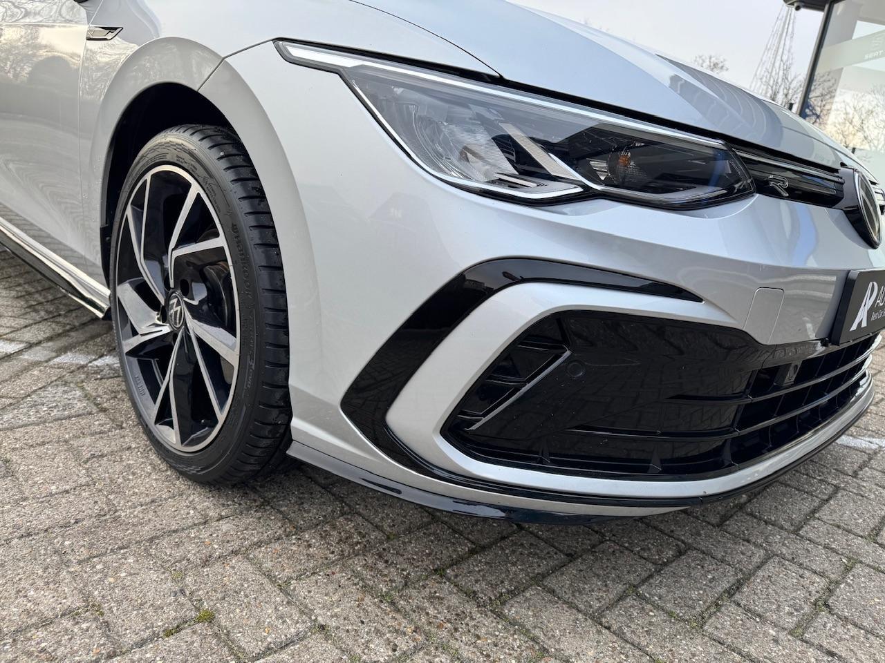 Volkswagen GOLF 1.5 eTSI R-Line 150pk | DSG | 17"LMV | ACC | LED | Camera | 1e Eig. | Mooi!