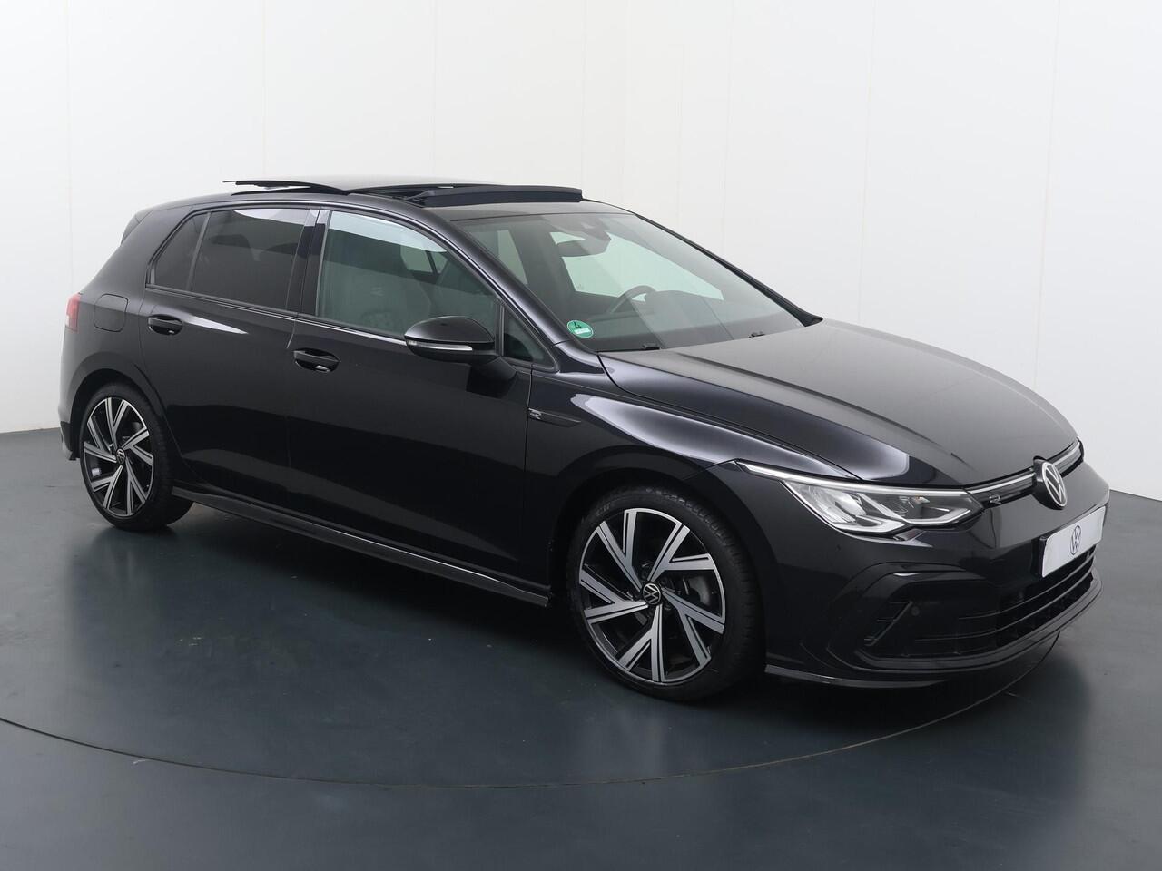 Volkswagen GOLF 1.5 eTSI R-Line Business+ | 150 PK | Automaat | Multifunctioneel stuurwiel | Cruisecontrol | Stoelverwarming |