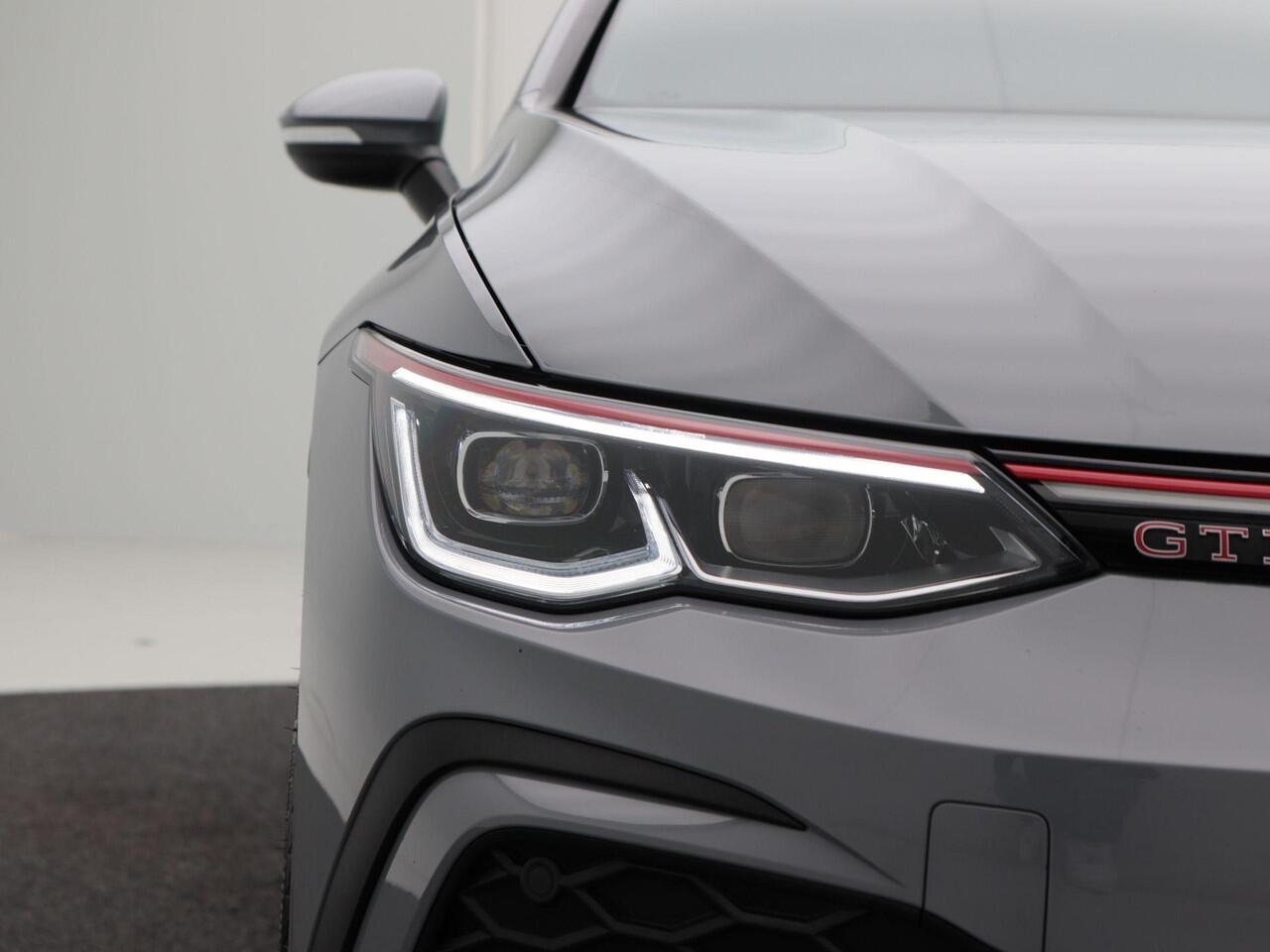 Volkswagen GOLF 2.0 TSi GTi 245 Pk Automaat | Harman Kardon | Virtual Cockpit | Adaptive Cruise | Achteruitrijcamera | Stoel- en Stuurverwarming| LED | 19 Inch | 53.366 Km